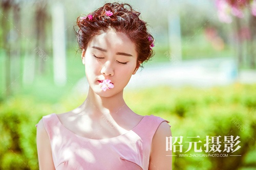 ���ģ�Ů�˵�һ�Α��к͵ڶ��Α��еĲ�e